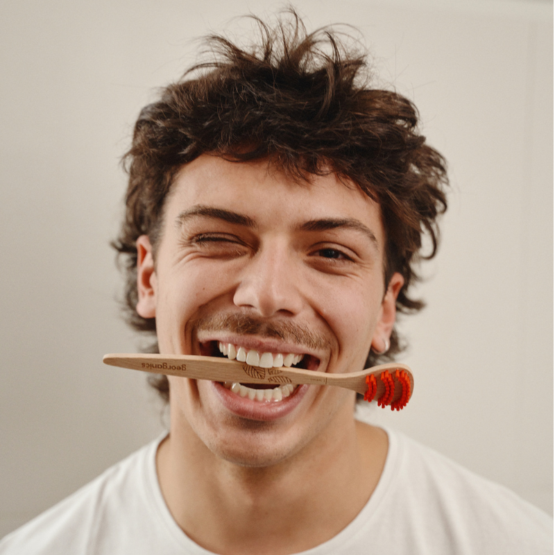 Beechwood Tongue Scraper
